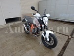     KTM Duke 690 2014  5